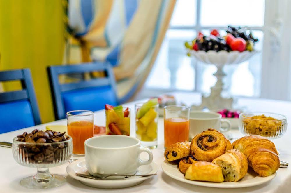 Hotel Aneto Lourdes Dış mekan fotoğraf